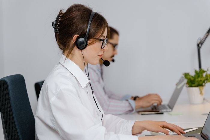 Chuyên viên Hotline Bee Driver